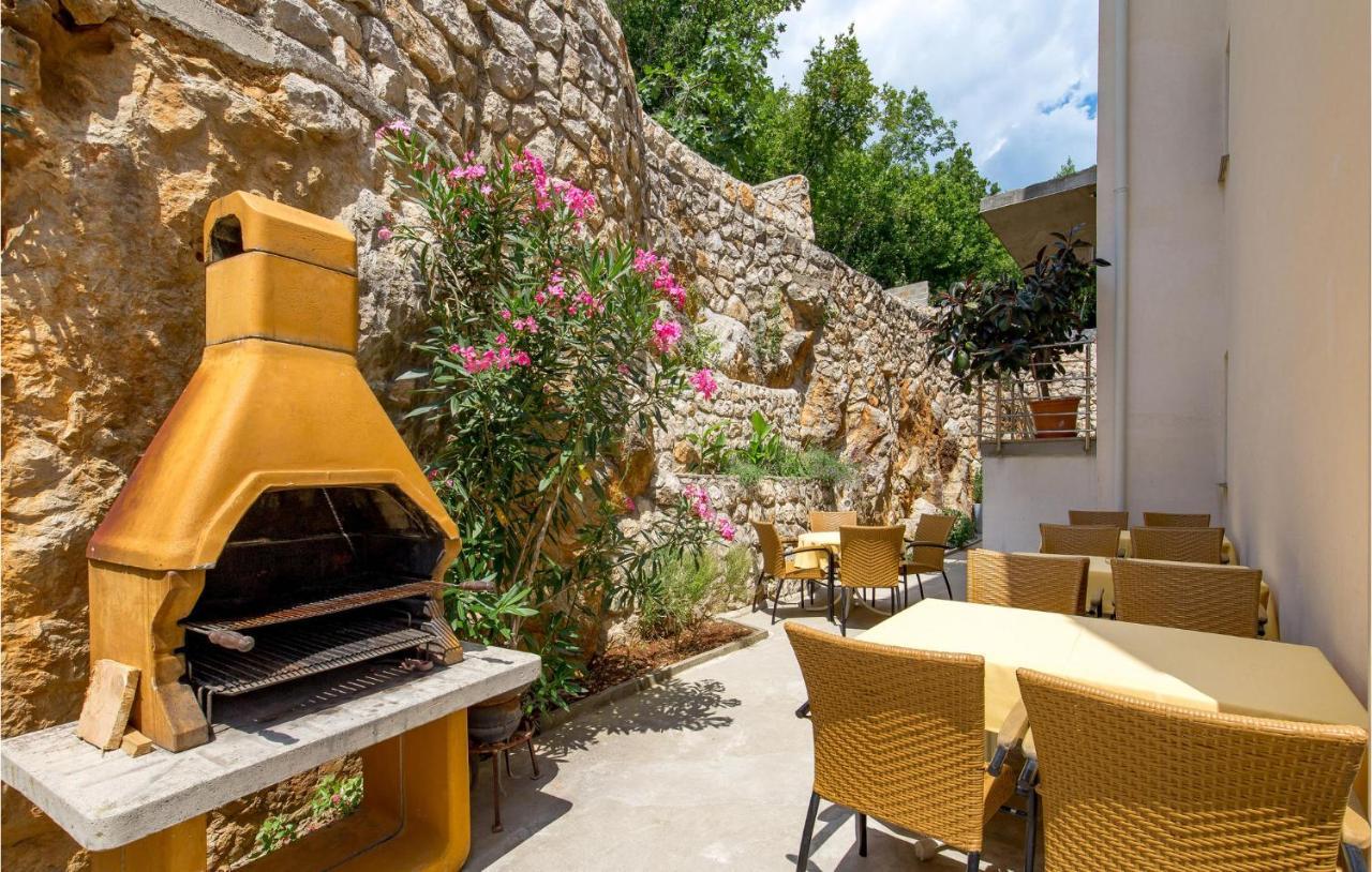 1 Bedroom Gorgeous Apartment In Mošćenička Draga Exterior foto