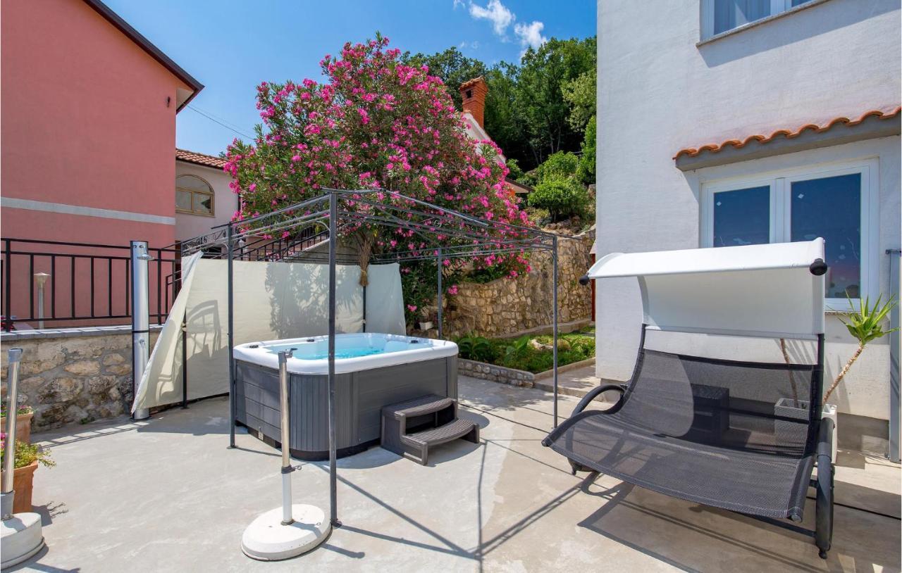 1 Bedroom Gorgeous Apartment In Mošćenička Draga Exterior foto
