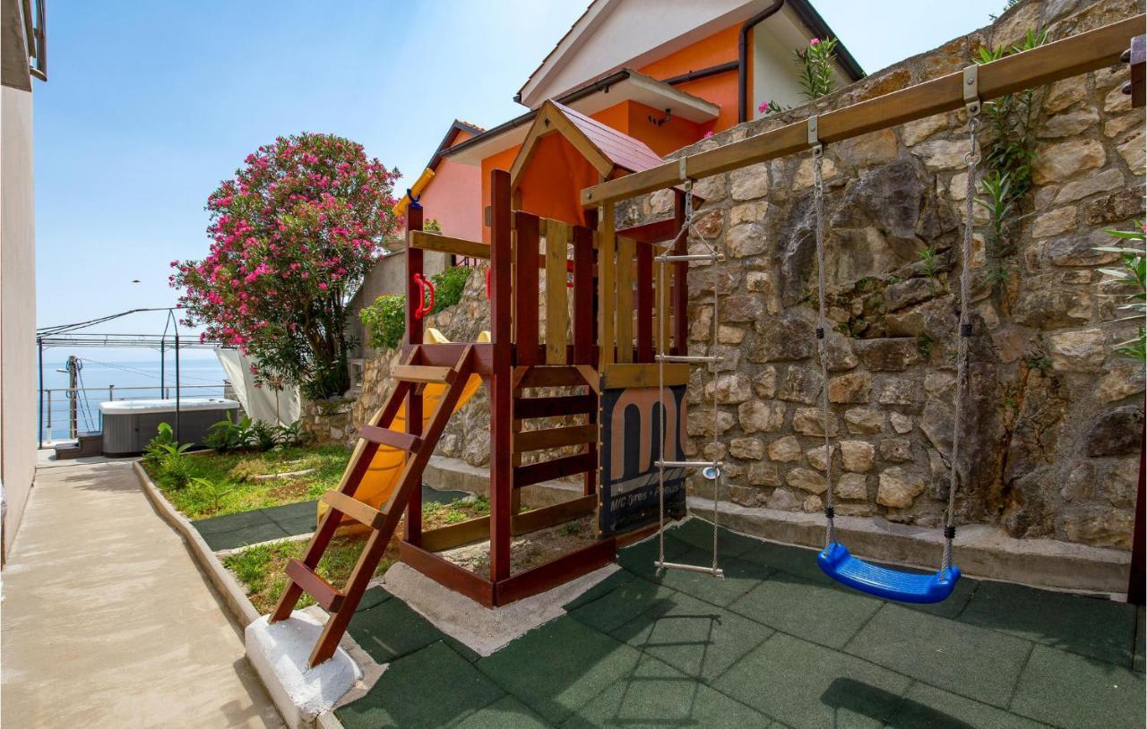 1 Bedroom Gorgeous Apartment In Mošćenička Draga Exterior foto