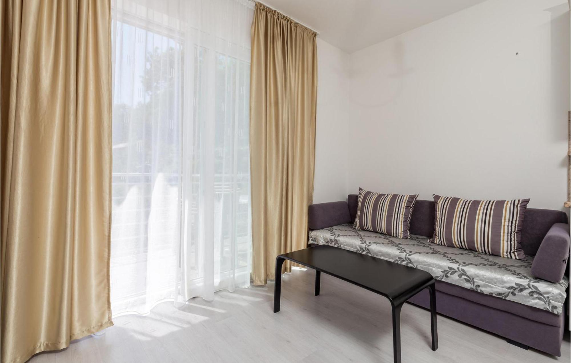 1 Bedroom Gorgeous Apartment In Mošćenička Draga Exterior foto