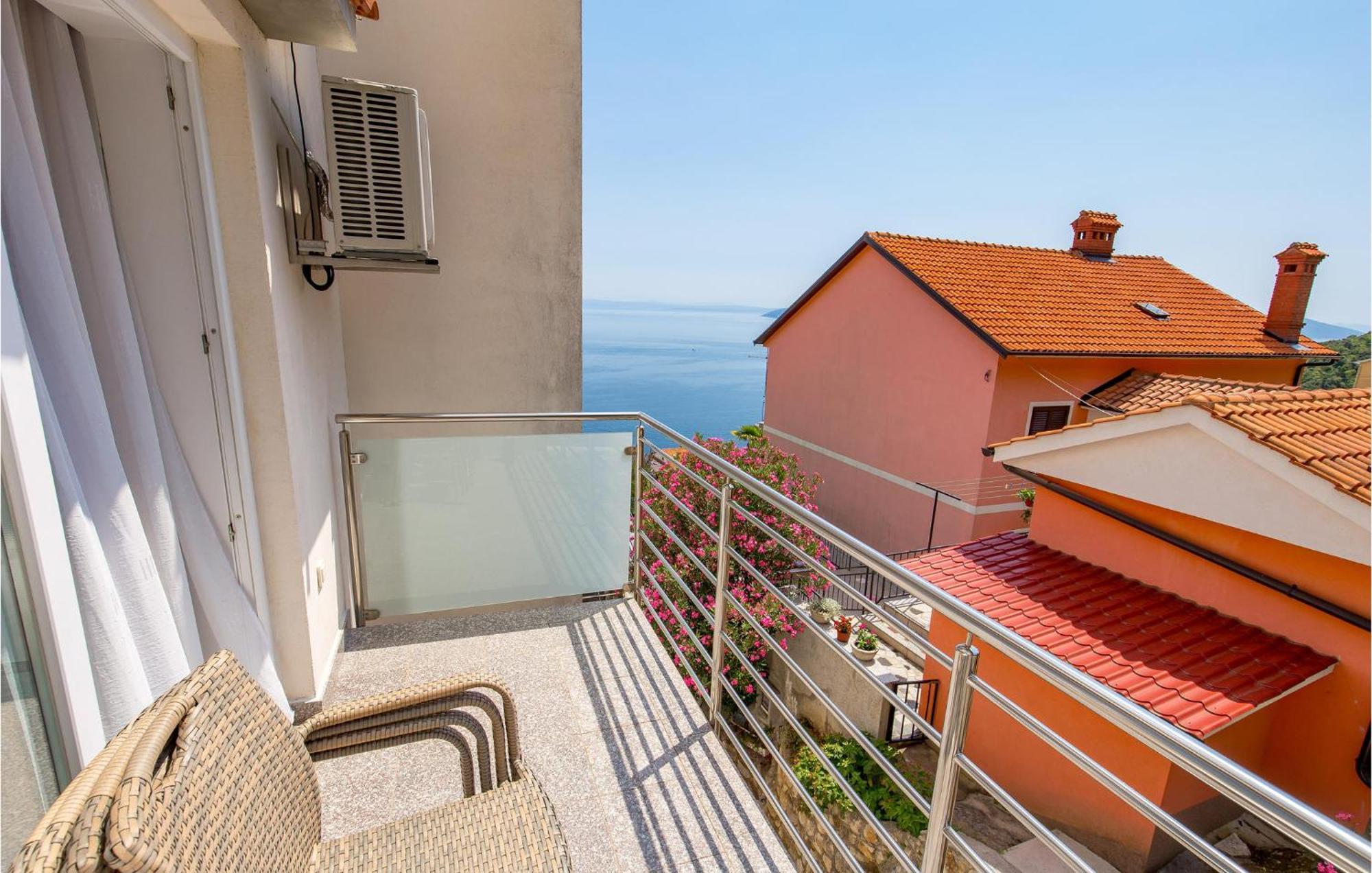 1 Bedroom Gorgeous Apartment In Mošćenička Draga Exterior foto