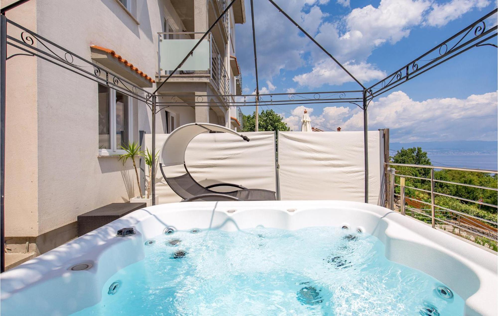 1 Bedroom Gorgeous Apartment In Mošćenička Draga Exterior foto